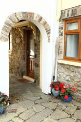 Ty Newydd